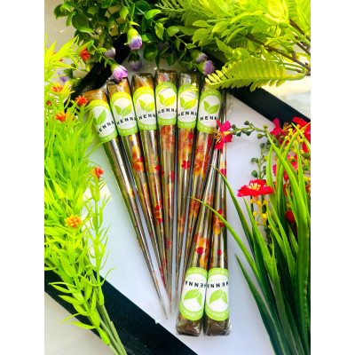 ৬ টা কিনলে ২ টা ফ্রী ( ৬ টা হাতের বড় সাইজের মেহেদী কিনলে ২ টা হাতের বড় সাইজের মেহেদী ফ্রী )